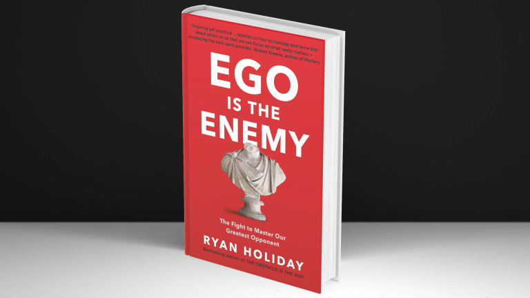 ego is the enemy ryan holiday copertina libro